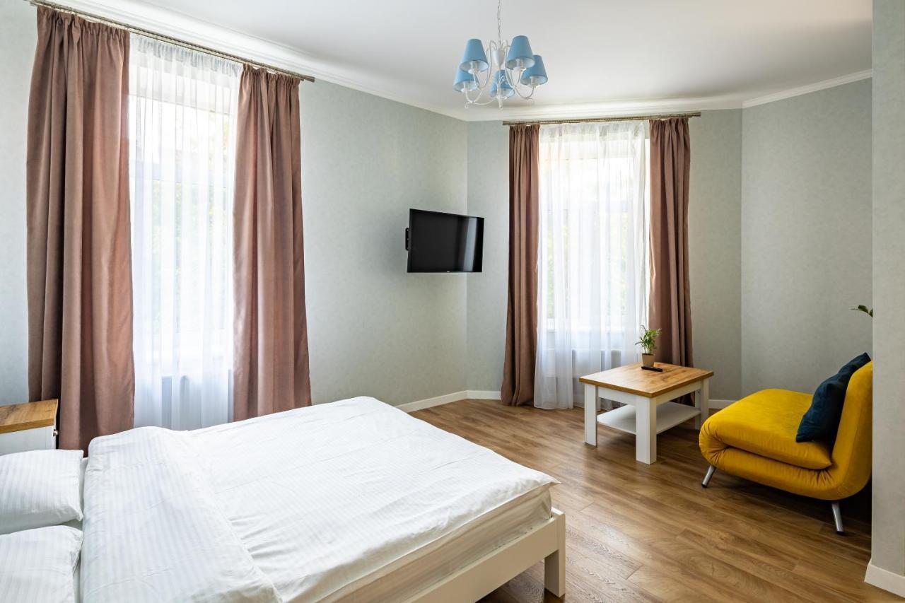 Leontovycha Apartment Lviv Exteriör bild