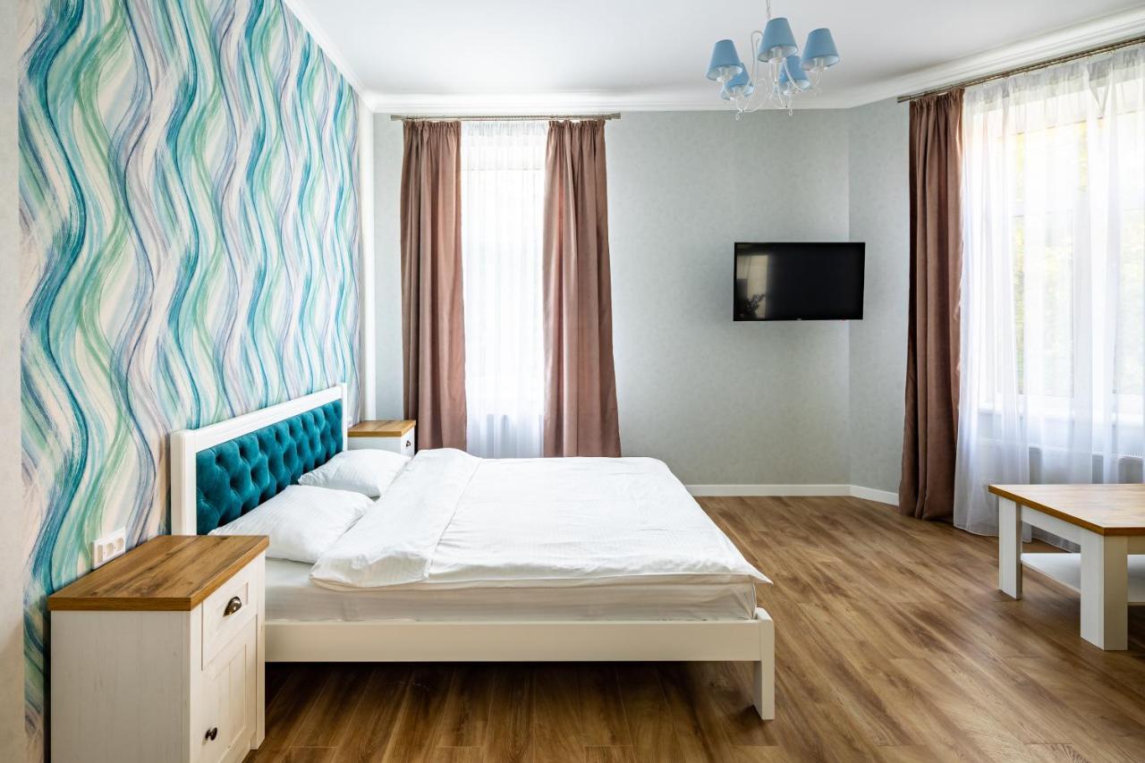 Leontovycha Apartment Lviv Exteriör bild